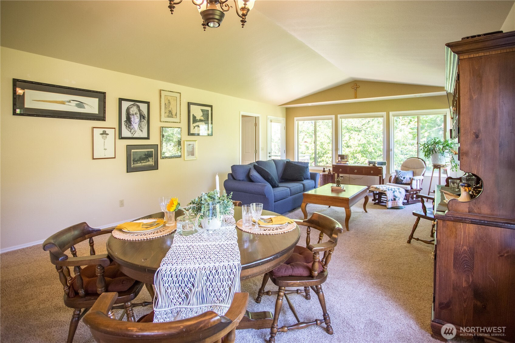 2016 Creekside Lane Property Photo 1