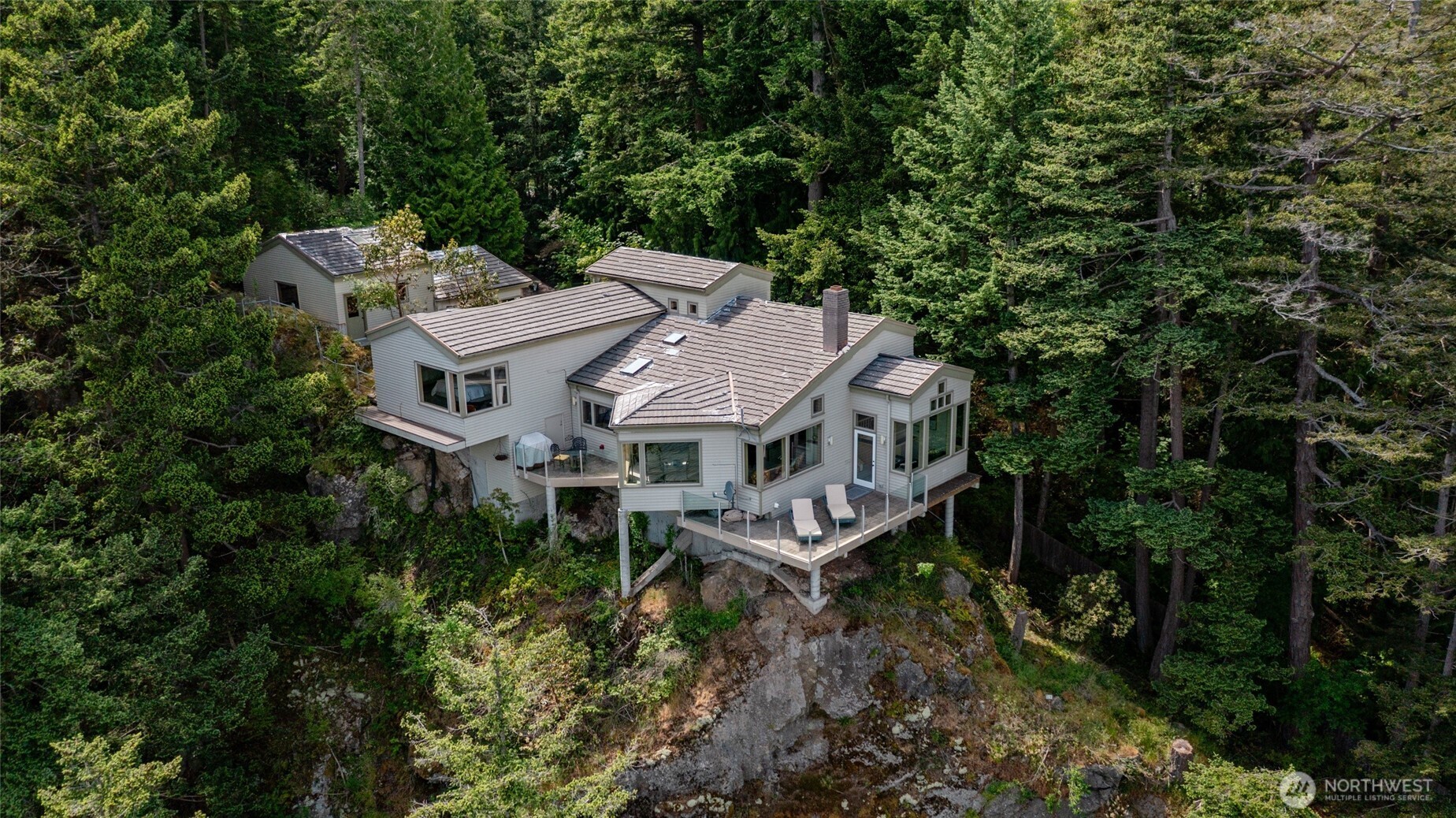 3 B Eagle's Nest Drive Property Photo 1