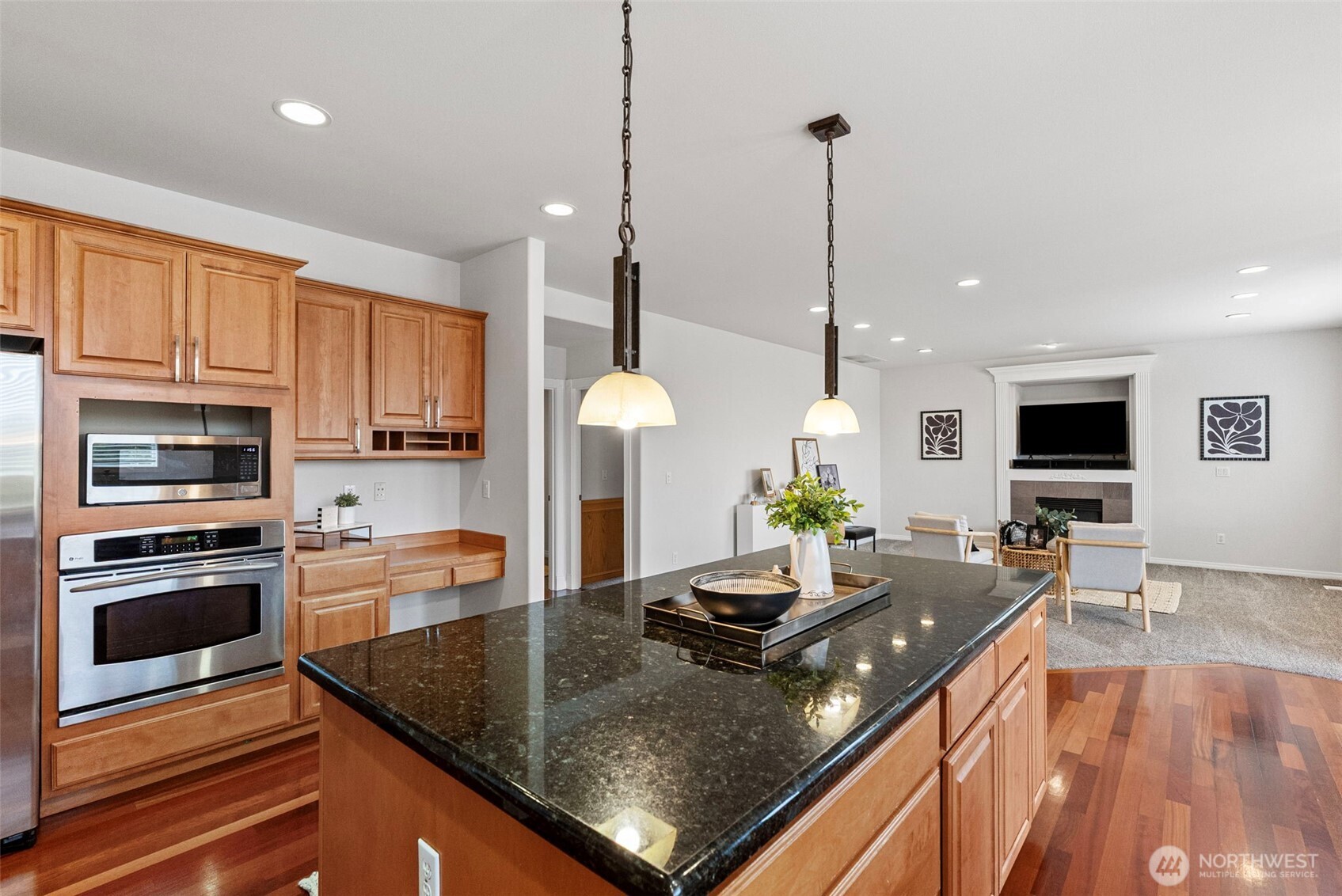 2131 Huntington Loop Property Photo 14