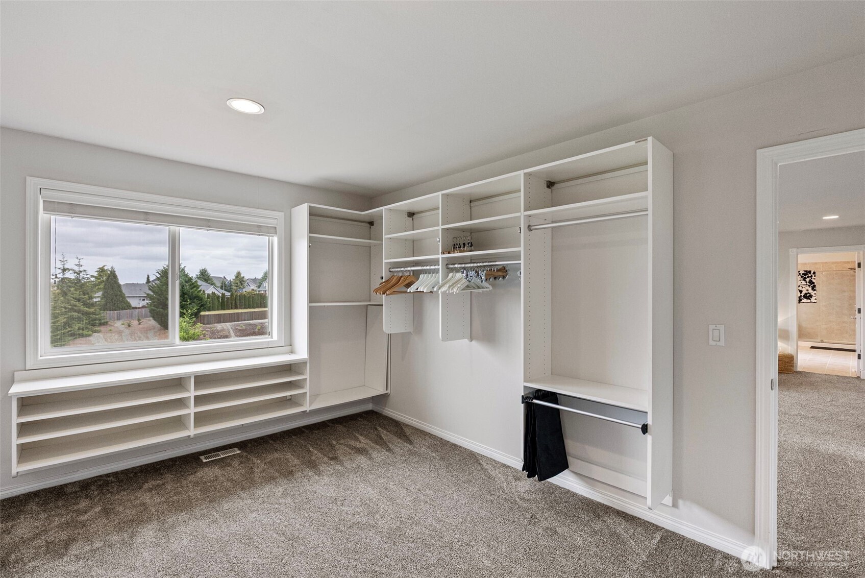 2131 Huntington Loop Property Photo 29
