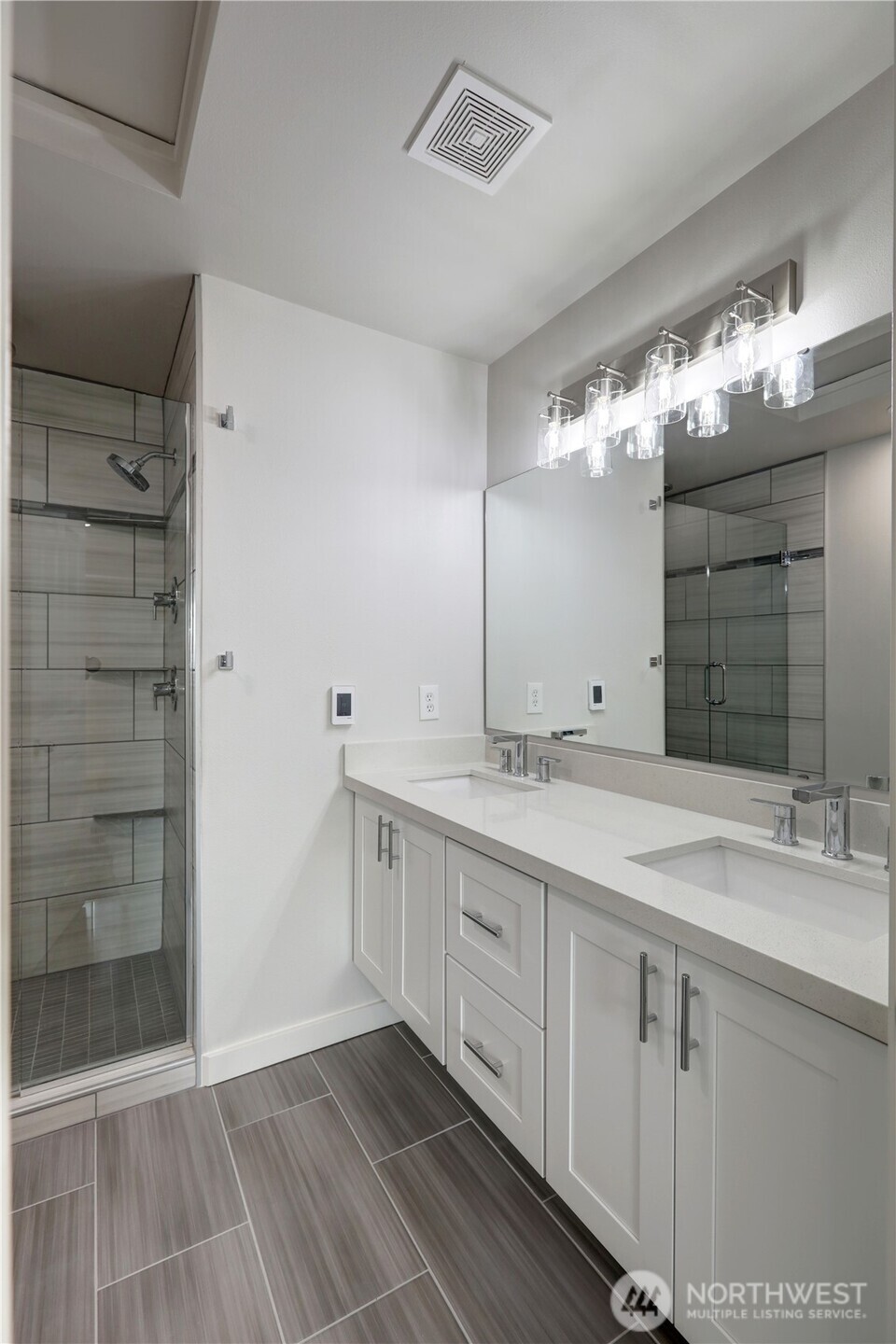 23120 Se Black Nugget Road A2 Property Photo 11
