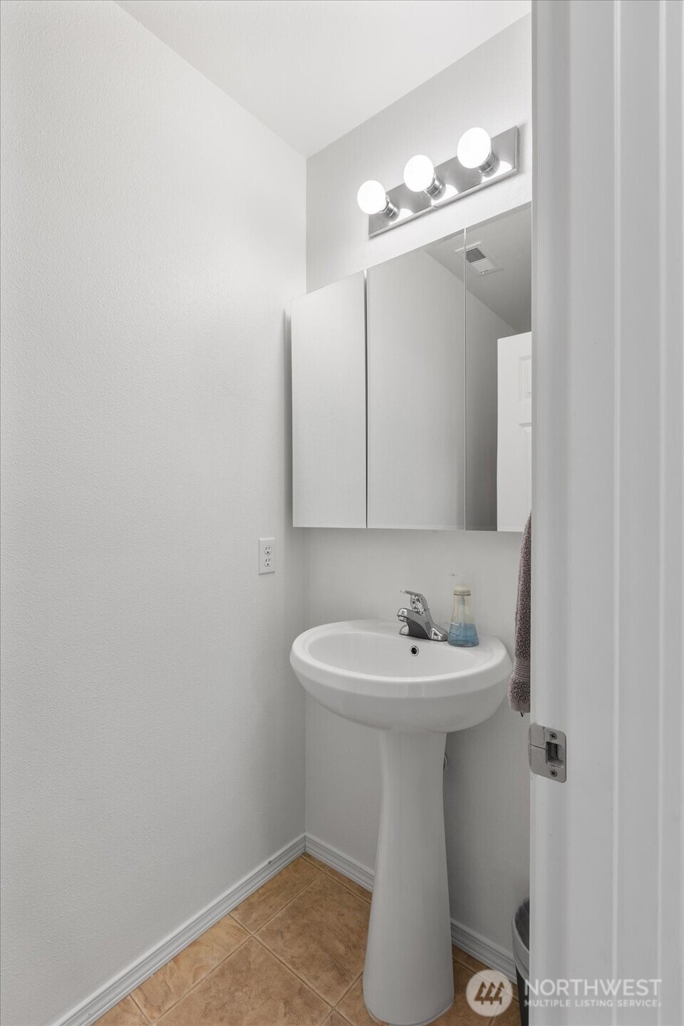 14921 225th Avenue Property Photo 14