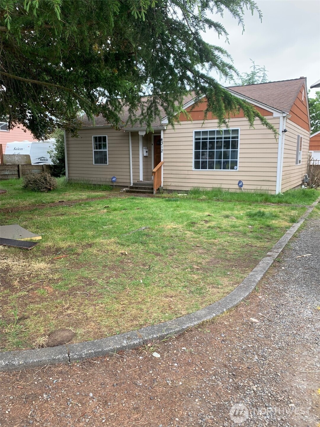 4312 S Lawrence Street Property Photo 1