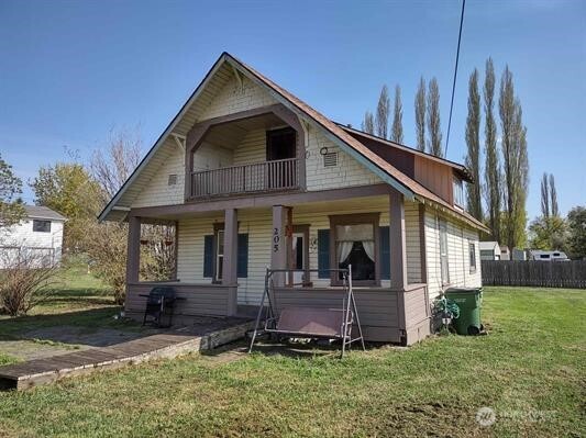 205 E 2nd Street Property Photo