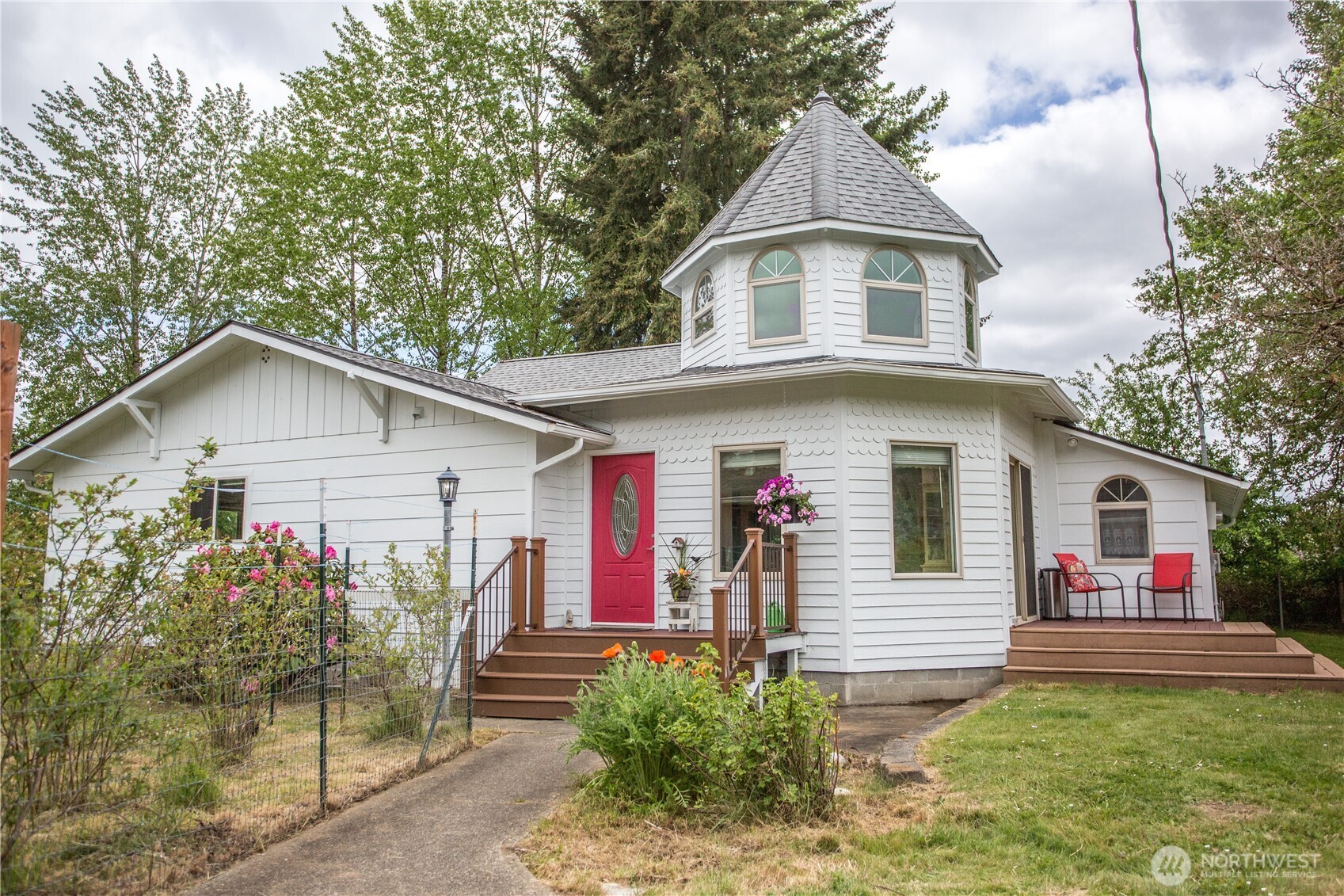 112 Sheridan Avenue Property Photo