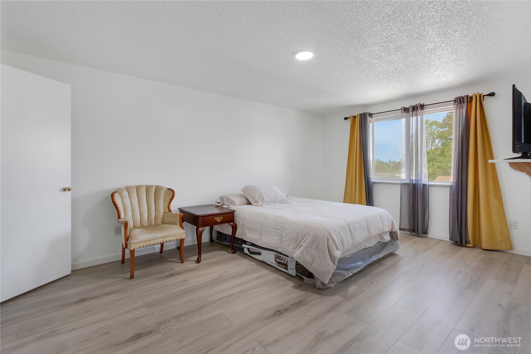 7412 E E Street Property Photo 15