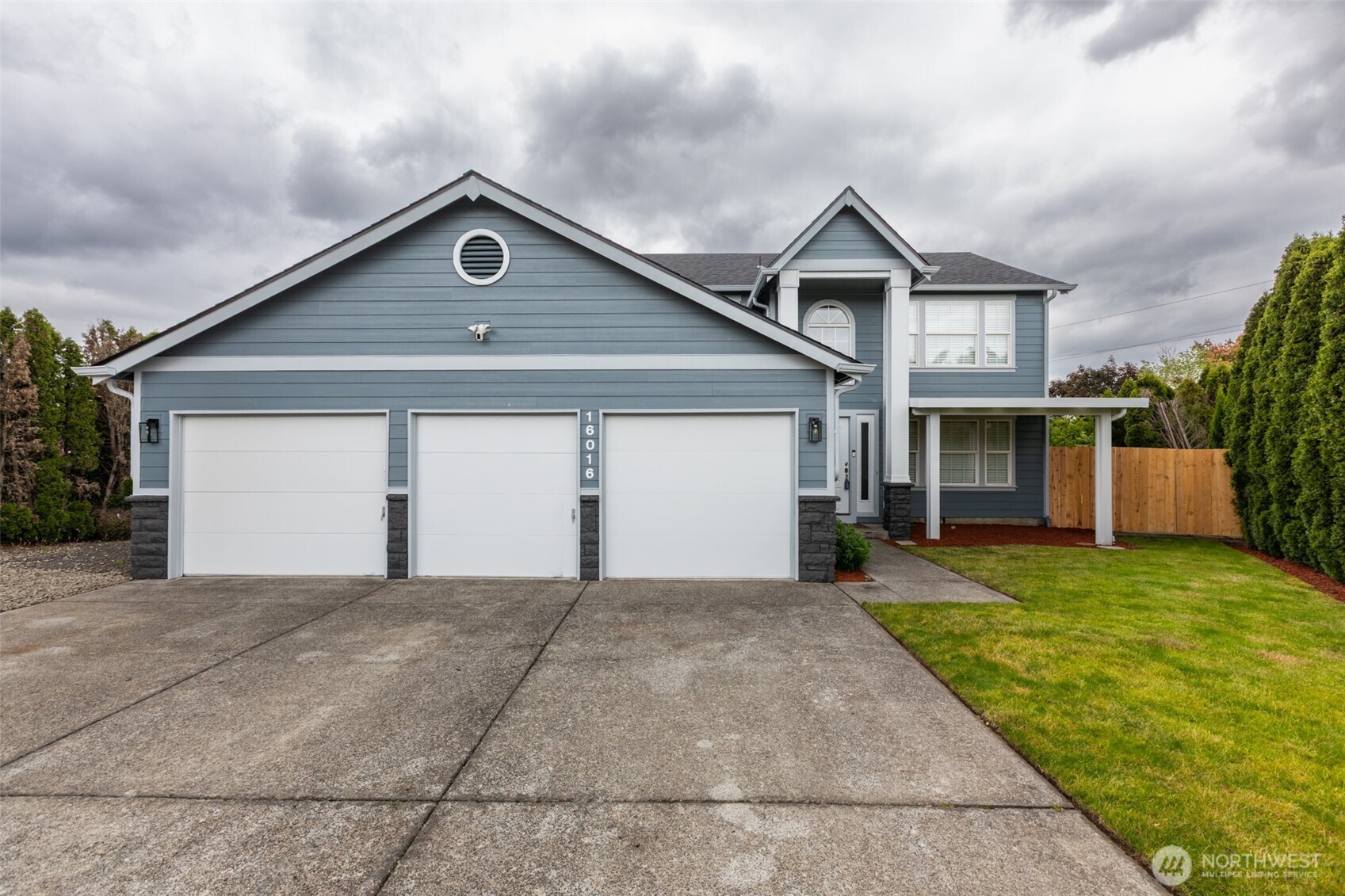 16016 Ne 41st Street Property Photo