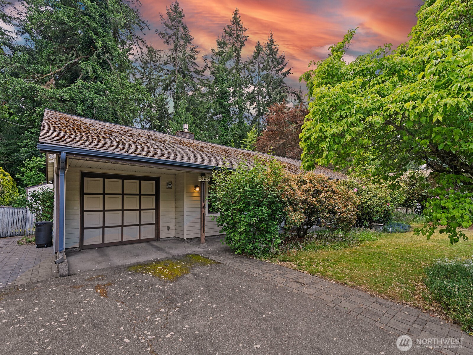 2376750 Property Photo