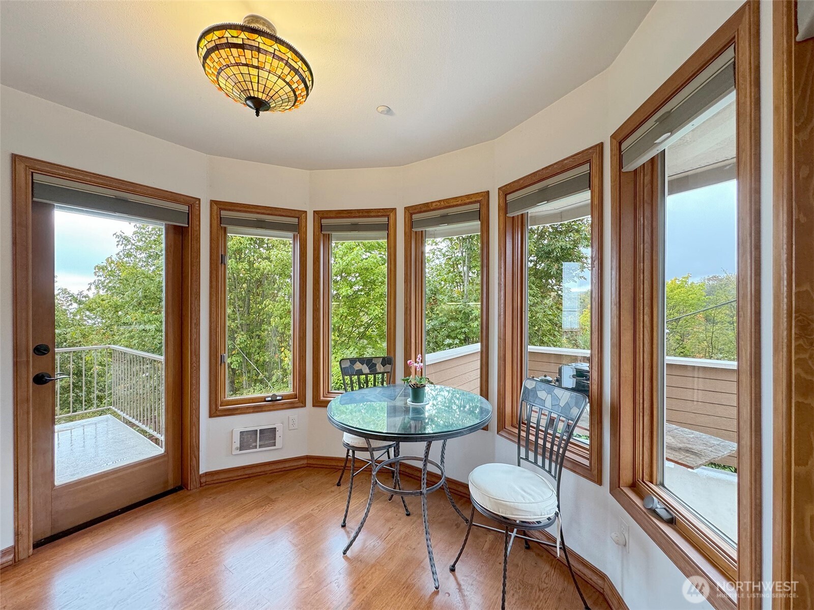 706 W 4th Street Property Photo 14