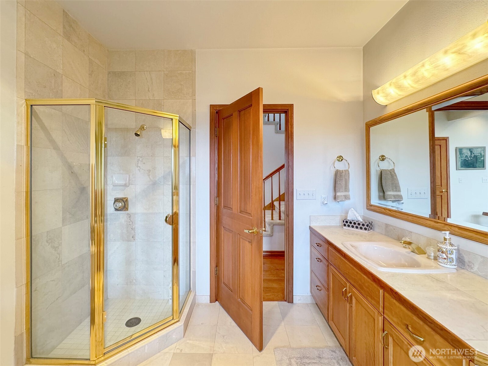 706 W 4th Street Property Photo 18