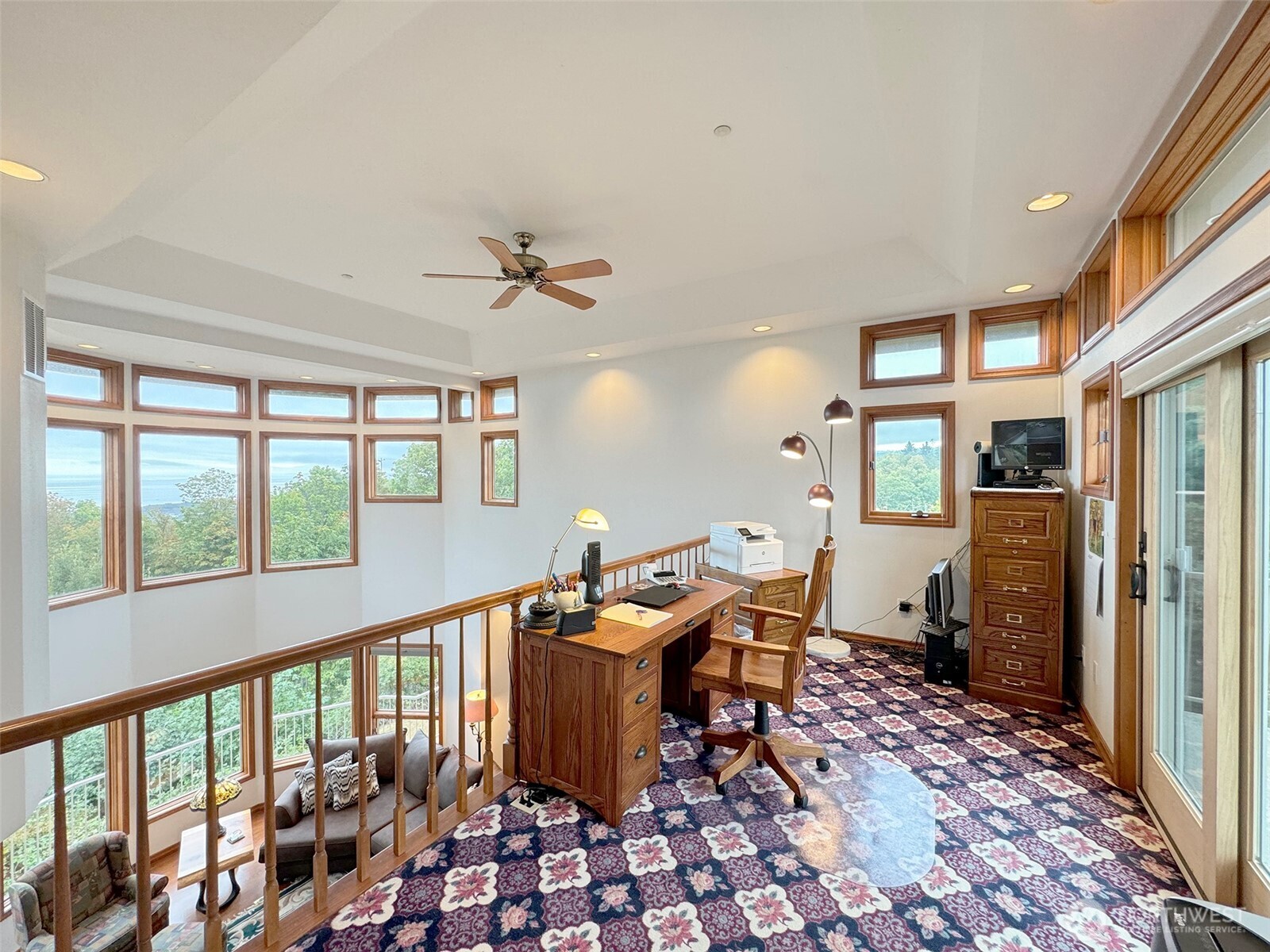 706 W 4th Street Property Photo 23