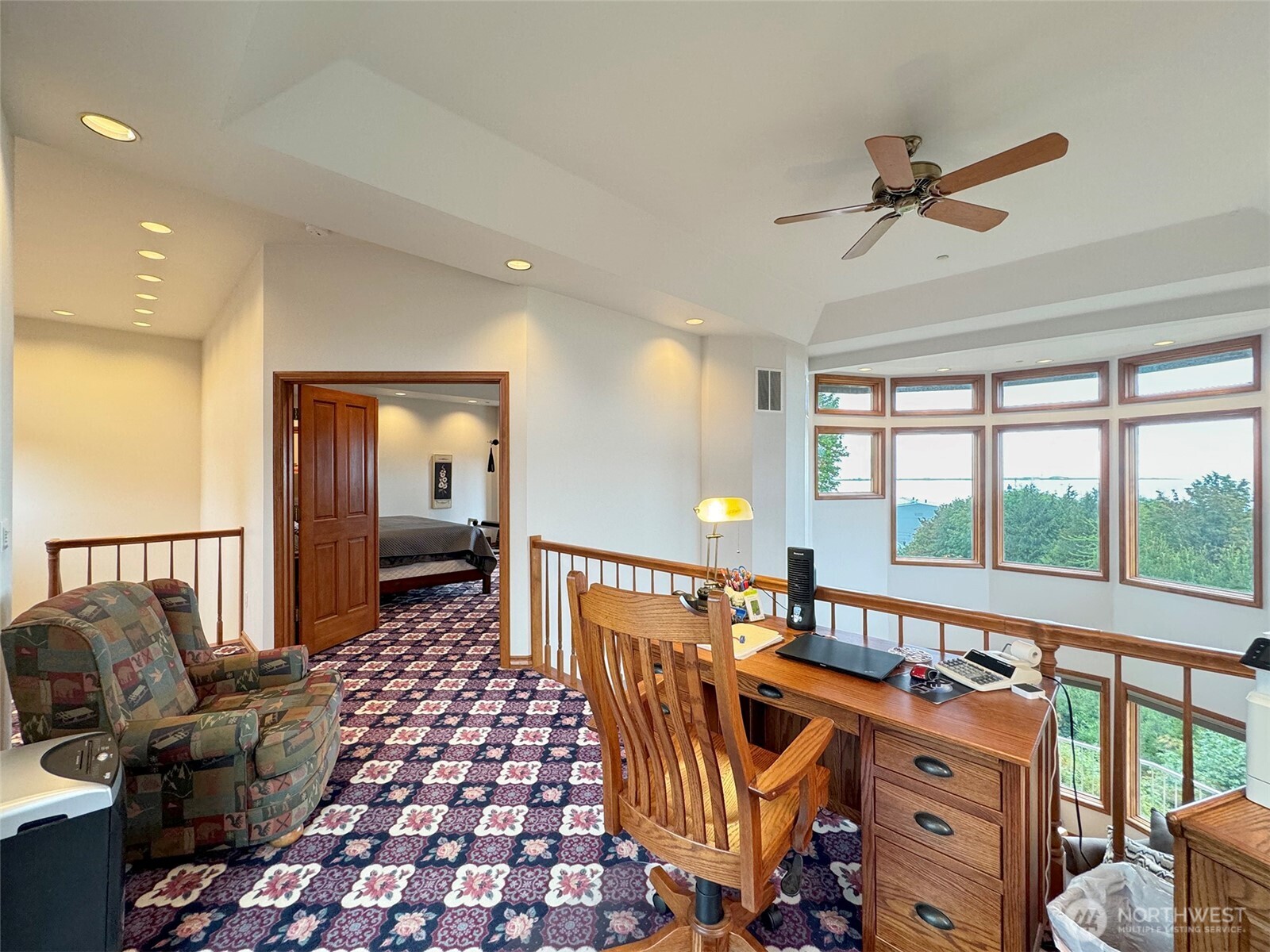 706 W 4th Street Property Photo 24