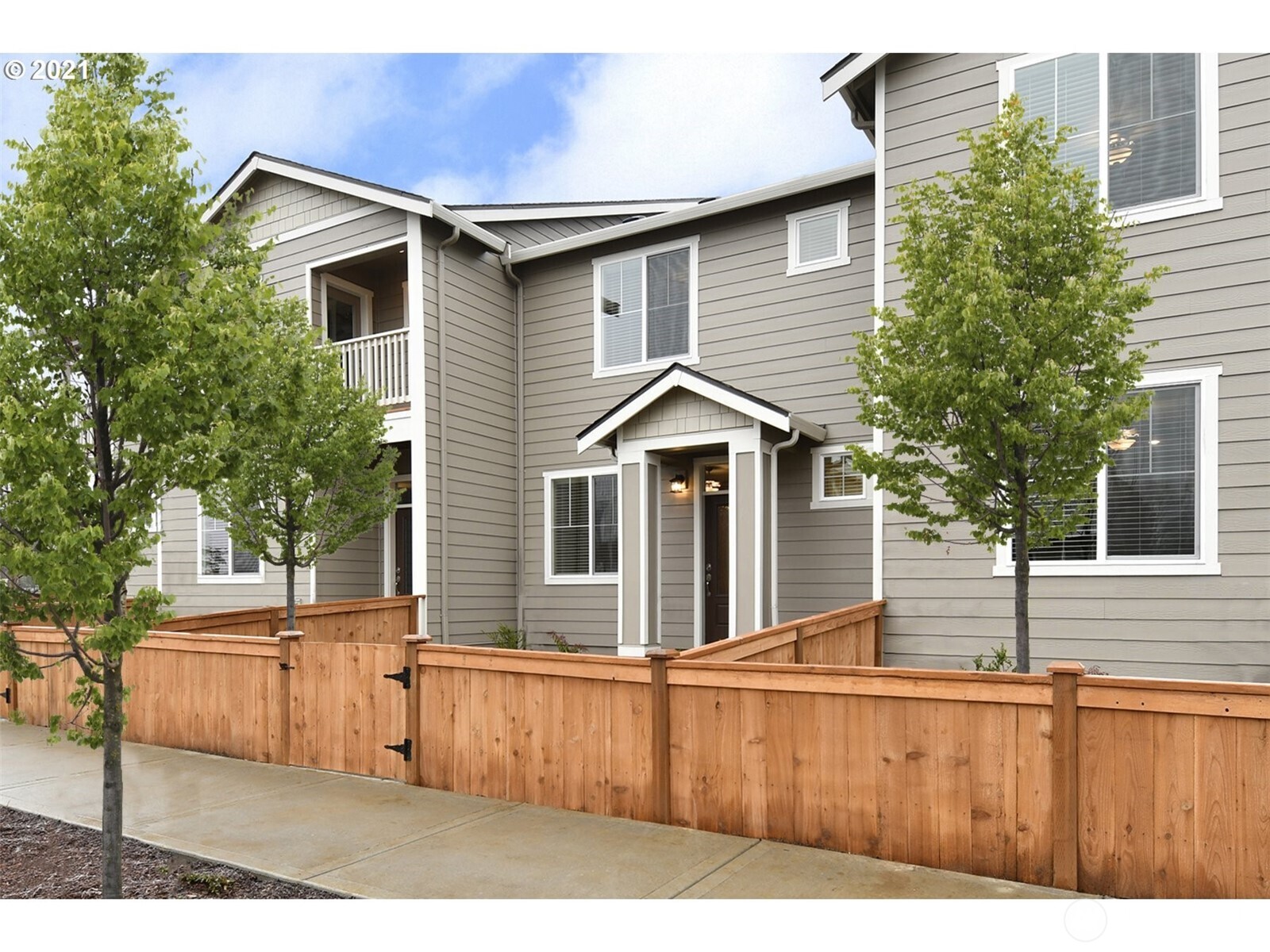 15326 Ne 70th Street Property Photo 1