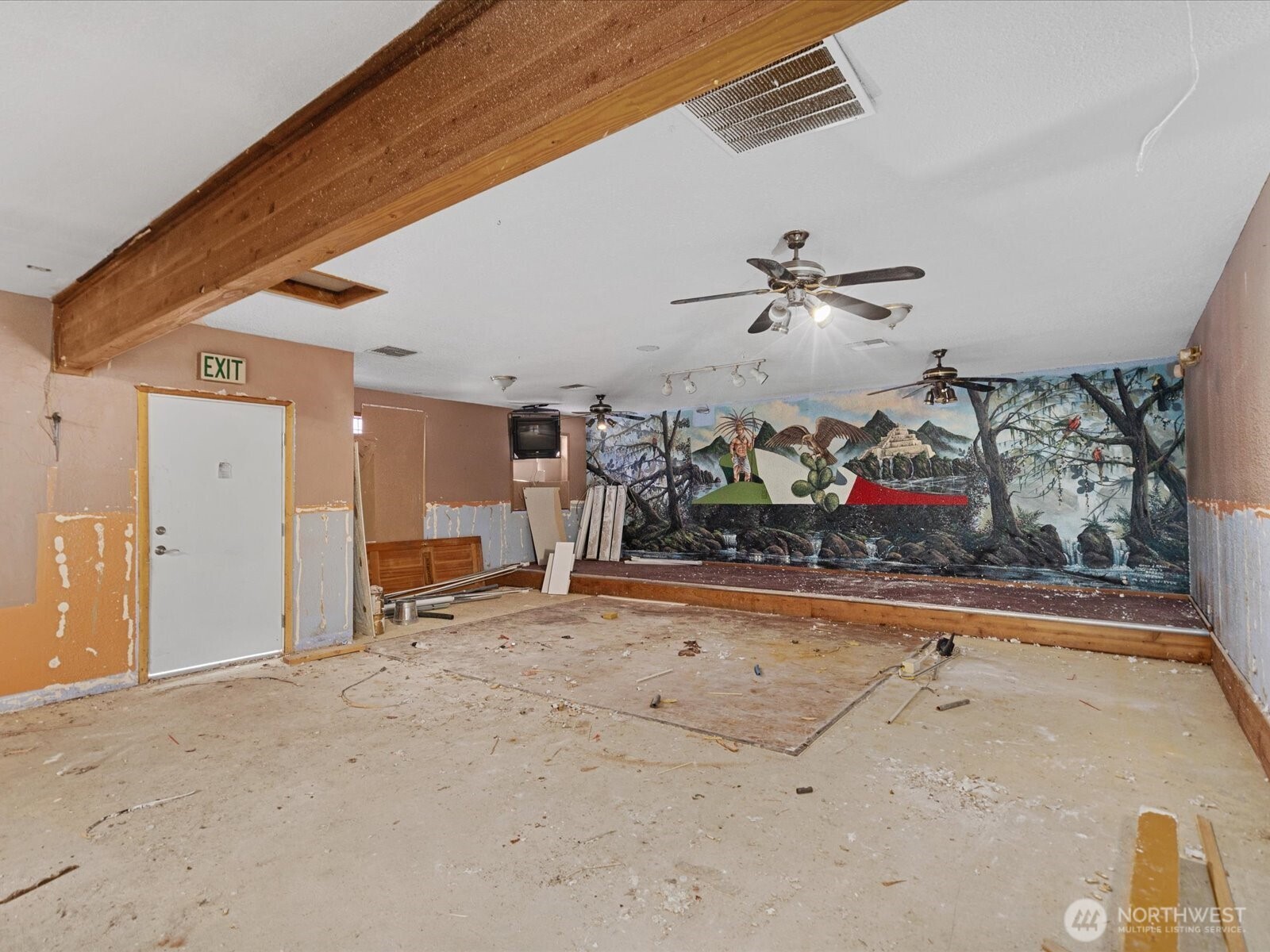 101 S Granite Avenue Property Photo 8