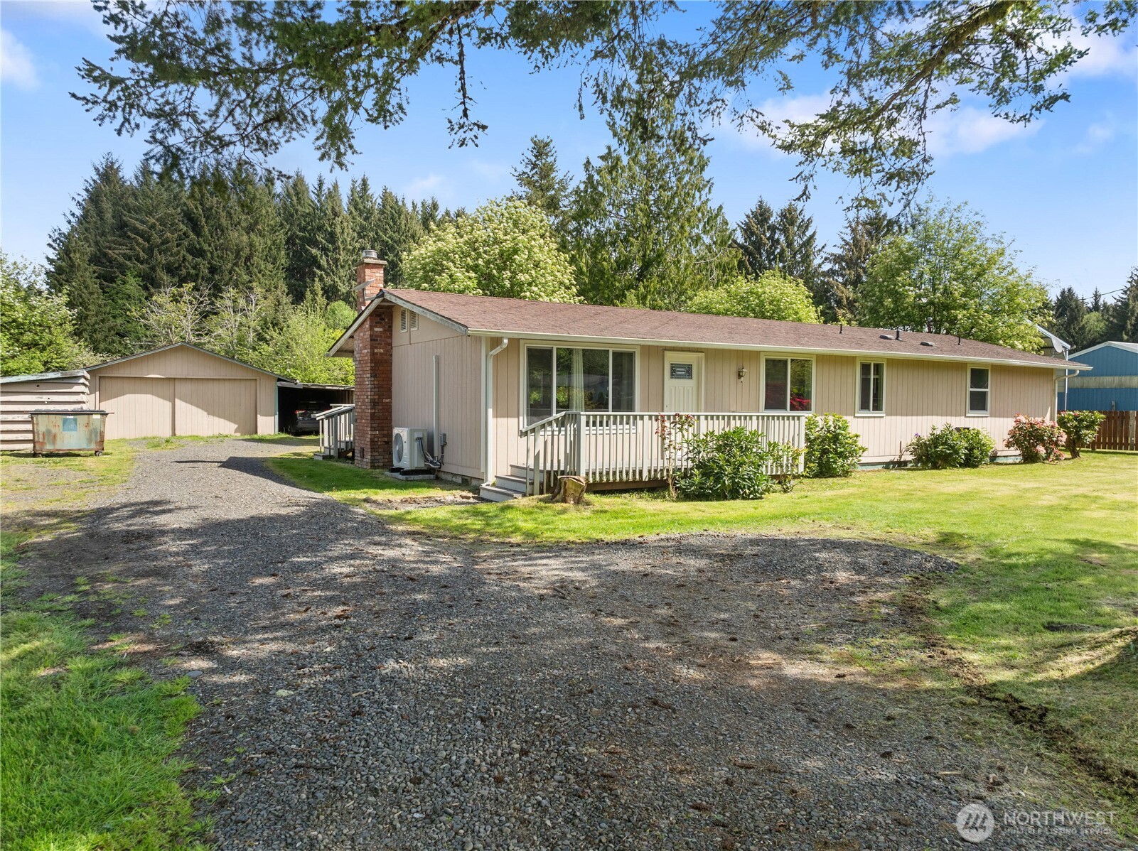 1691 Calawah Way Property Photo 1