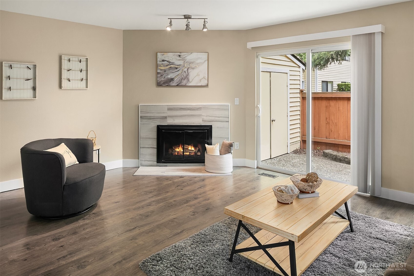 12024 101st Avenue E3 Property Photo 7