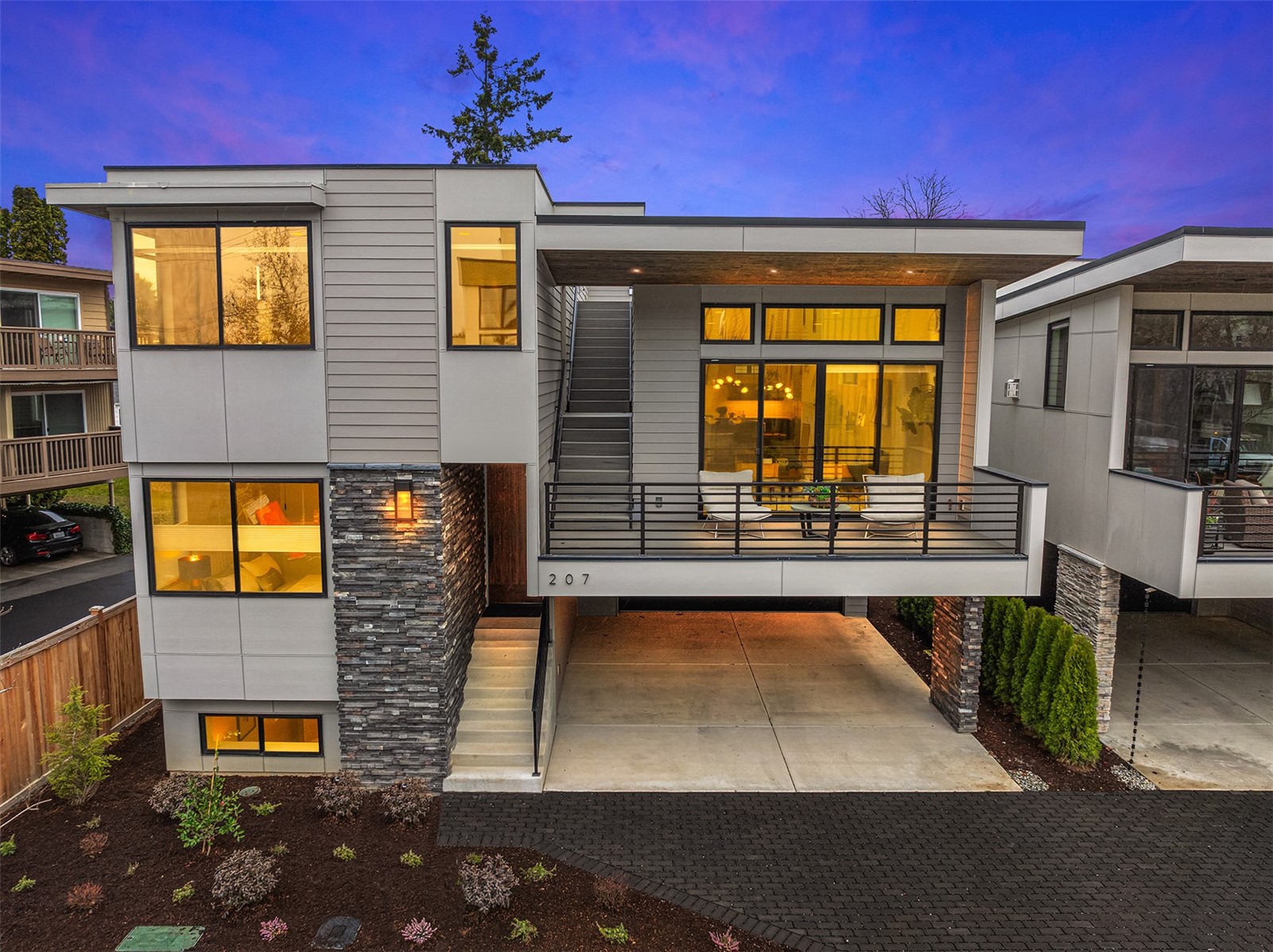 207 2nd Avenue Property Photo