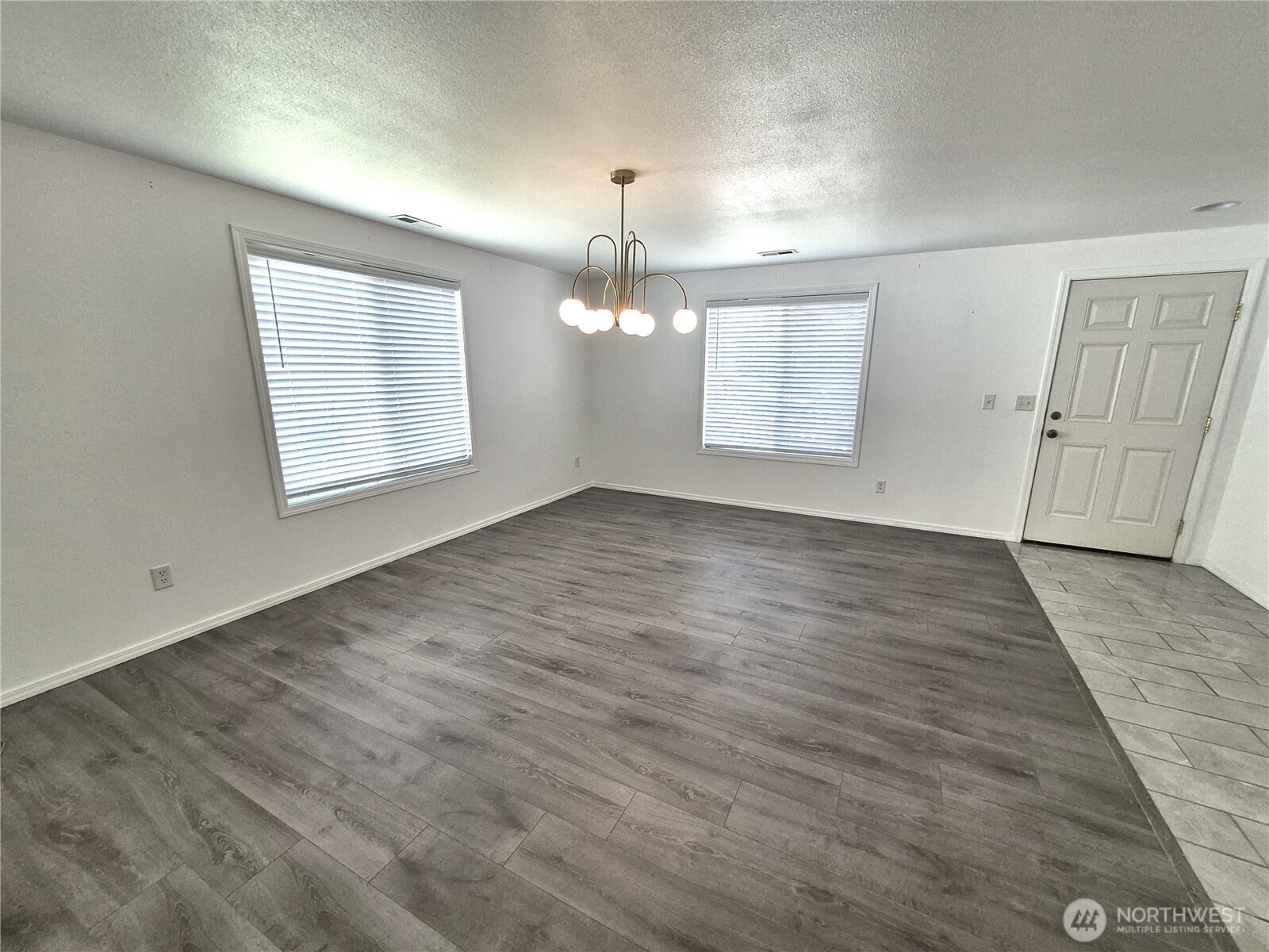 500 E Linden Avenue Property Photo 3