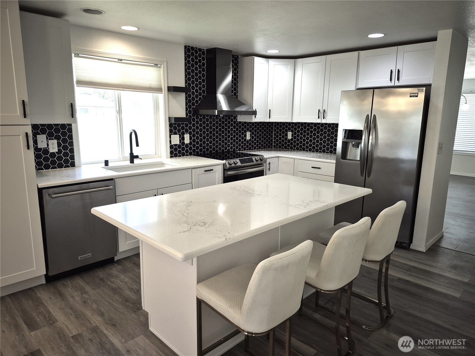 500 E Linden Avenue Property Photo 6