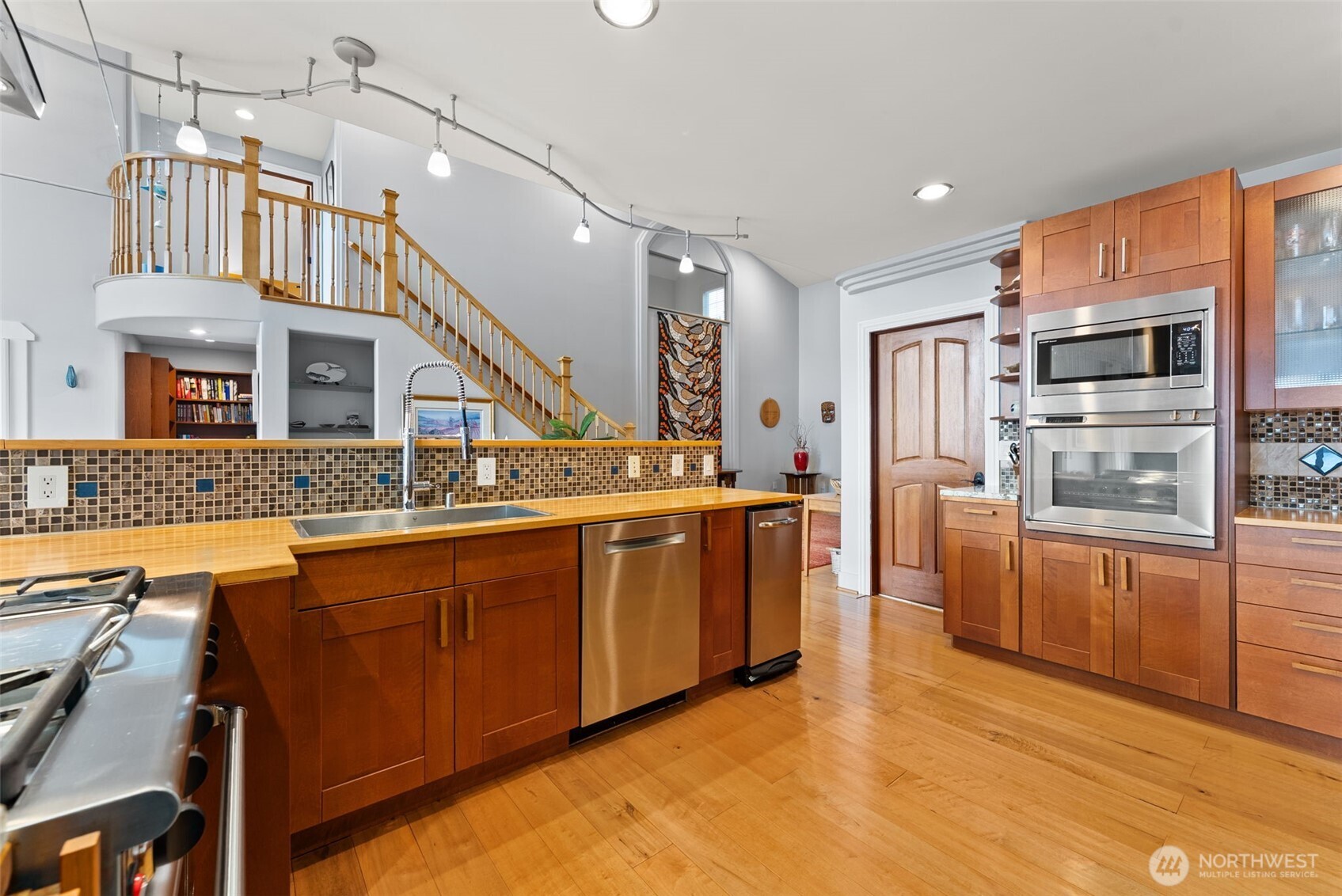 7342 Huckleberry Road Property Photo 11