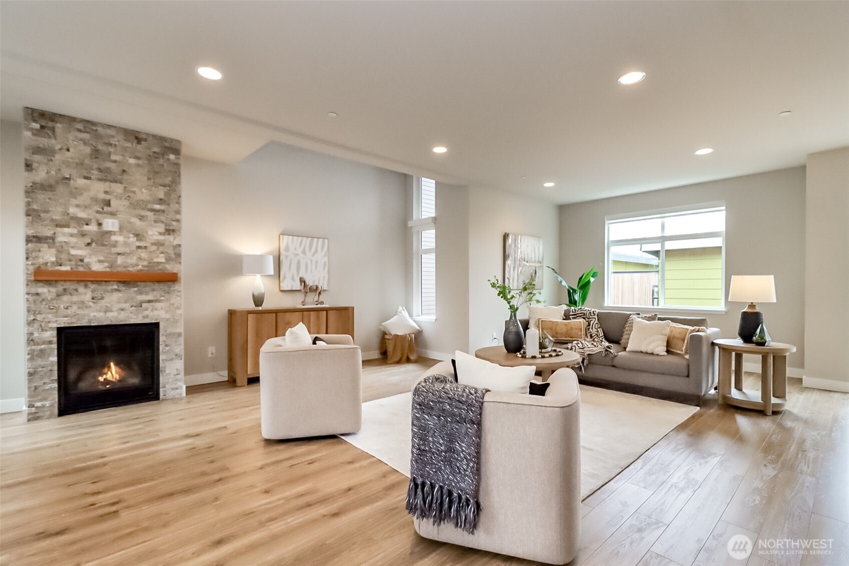 16001 1st Avenue Property Photo 1