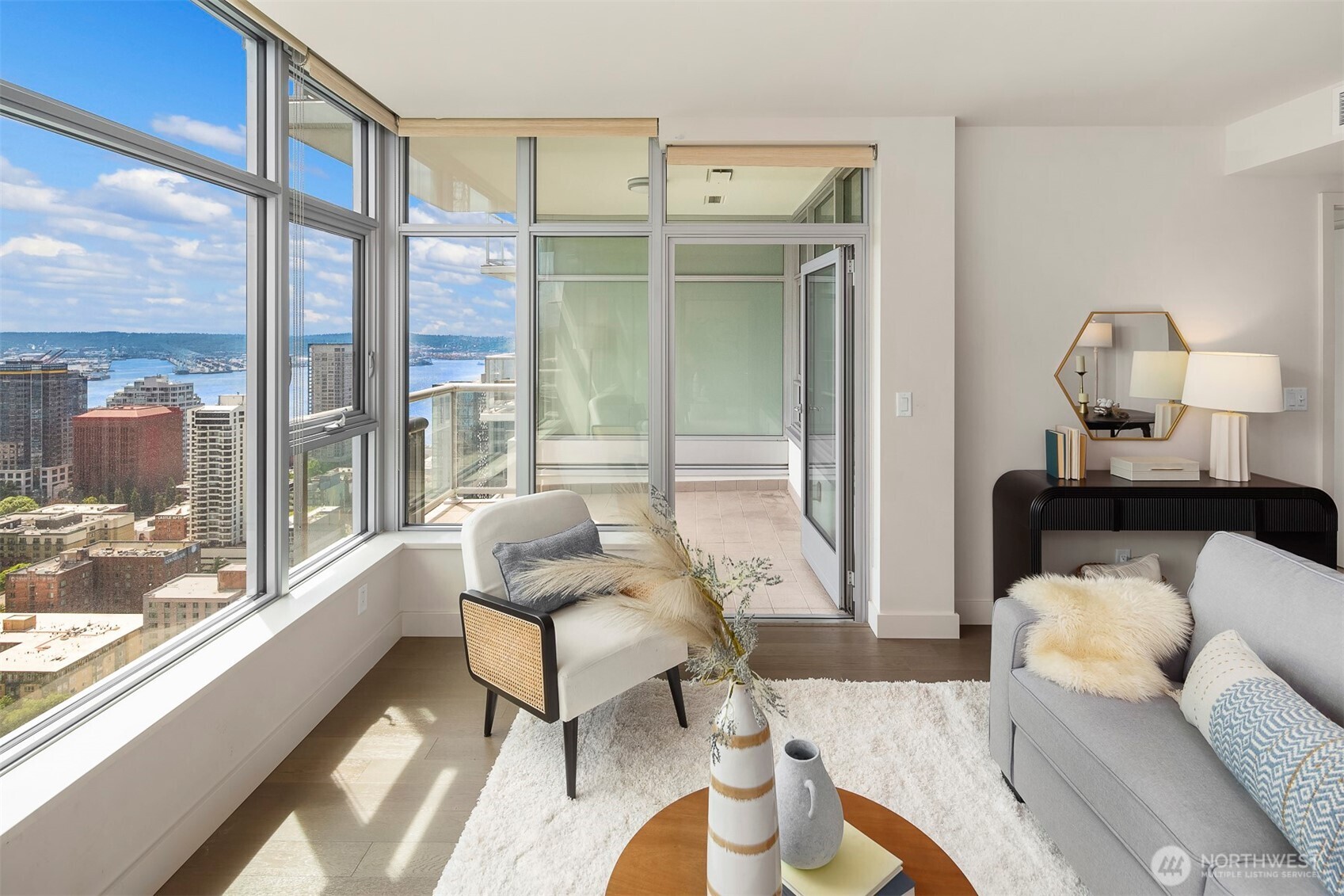 583 Battery Street 3607n Property Photo 1