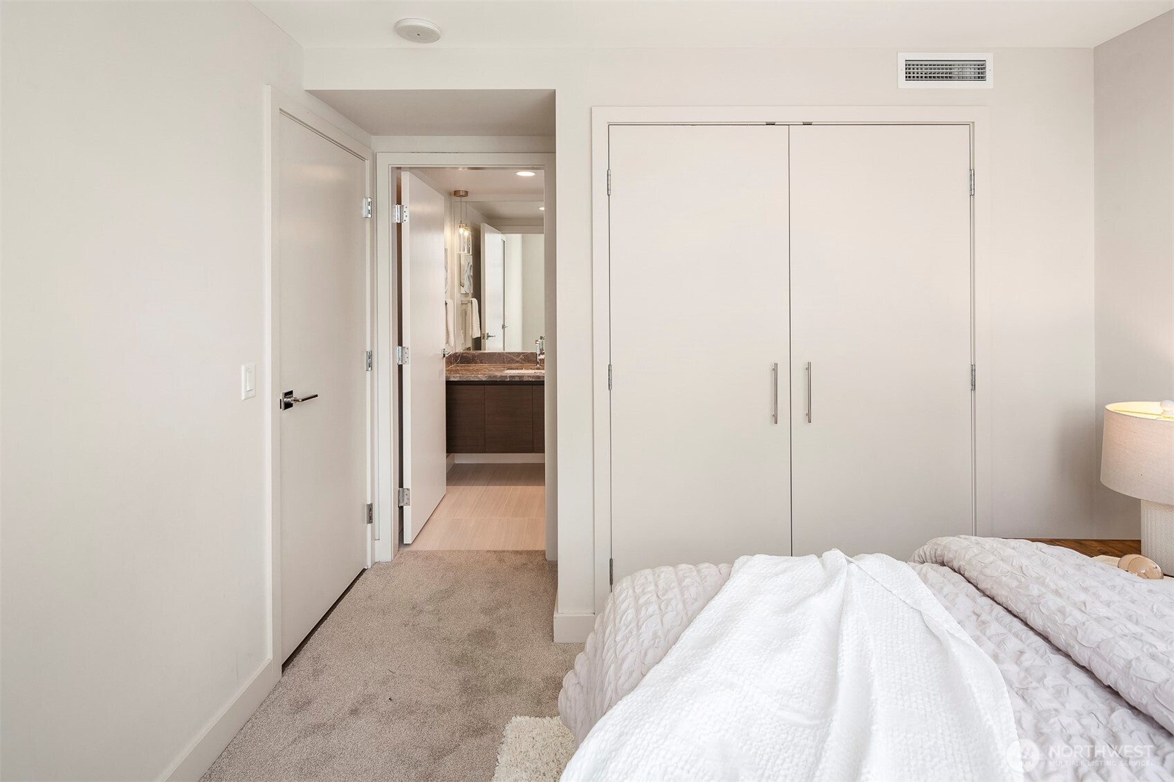 583 Battery Street 3607n Property Photo 13