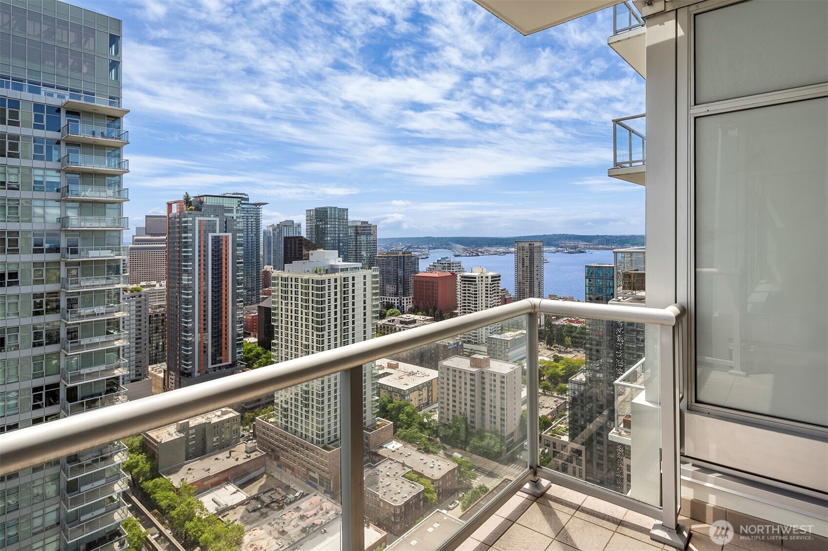 583 Battery Street 3607n Property Photo 18