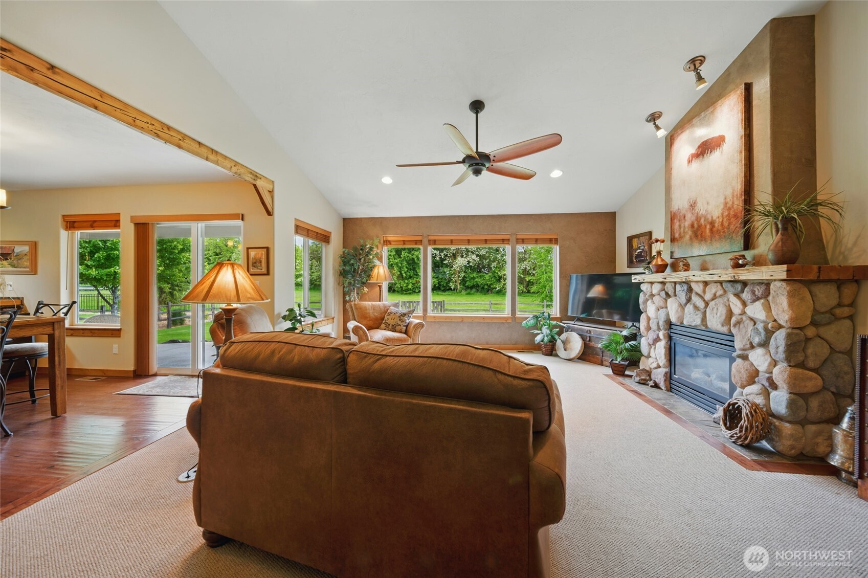 52 Buttonquail Lane Property Photo 4