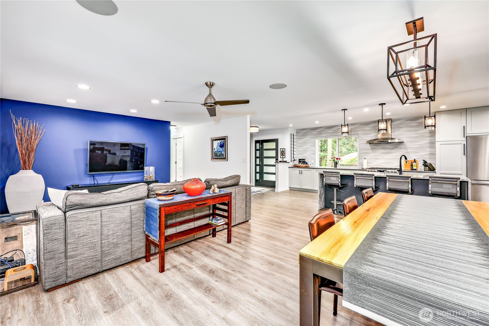 30 Hemlock Court Property Photo 18