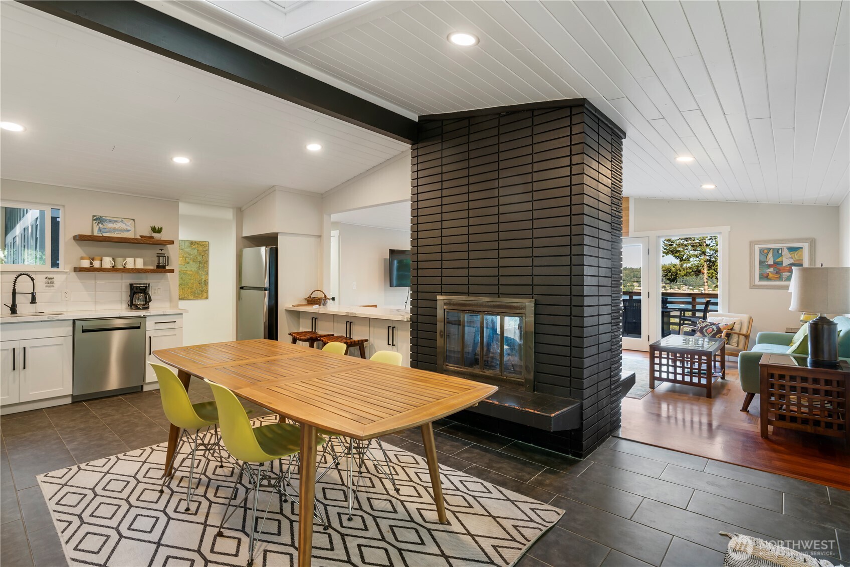 5441 Cherry Street Property Photo