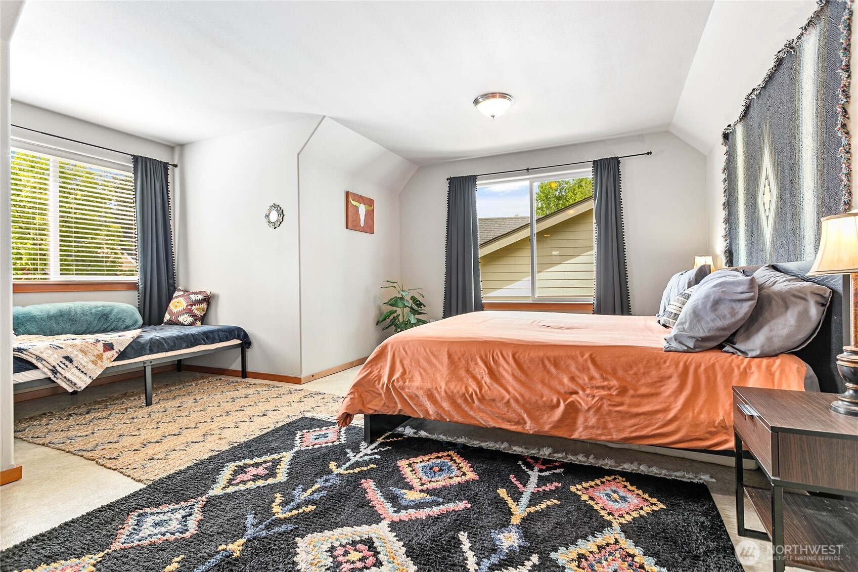 2091 Calico Loop Property Photo 17