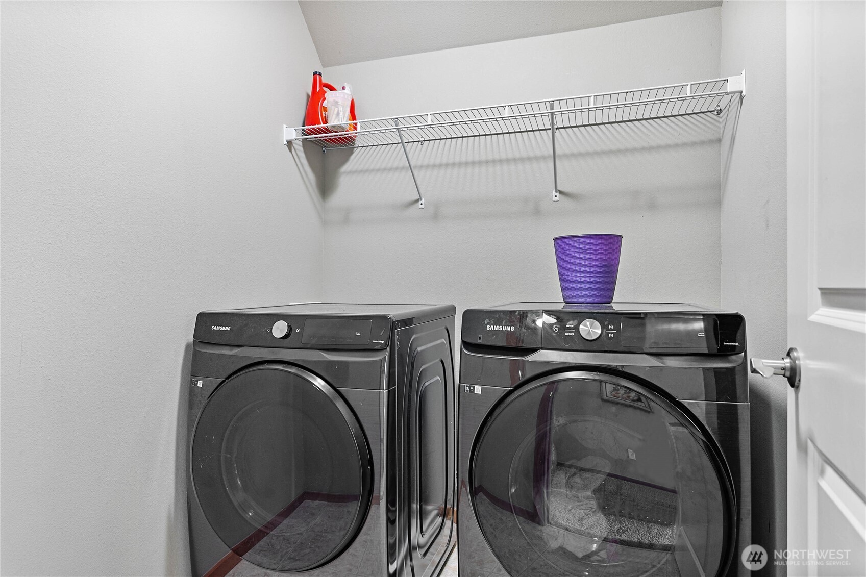 2091 Calico Loop Property Photo 19