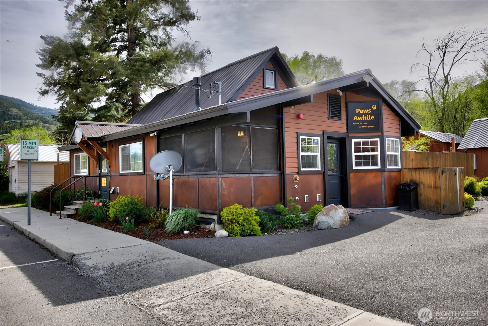 115 Johnson Street 1,2,3 Property Photo 5