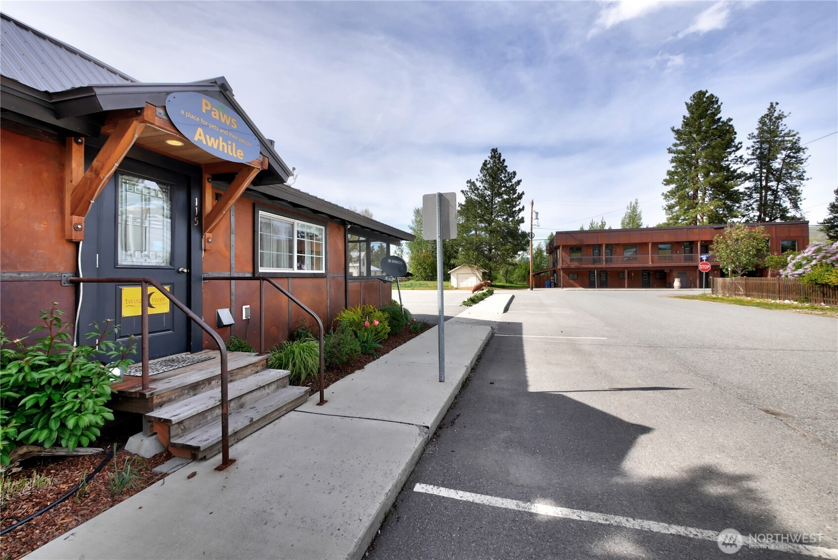 115 Johnson Street 1,2,3 Property Photo 6