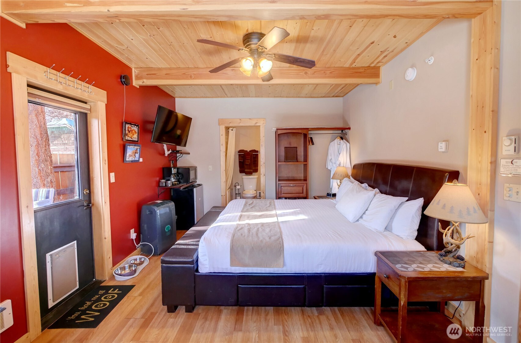 115 Johnson Street 1,2,3 Property Photo 8