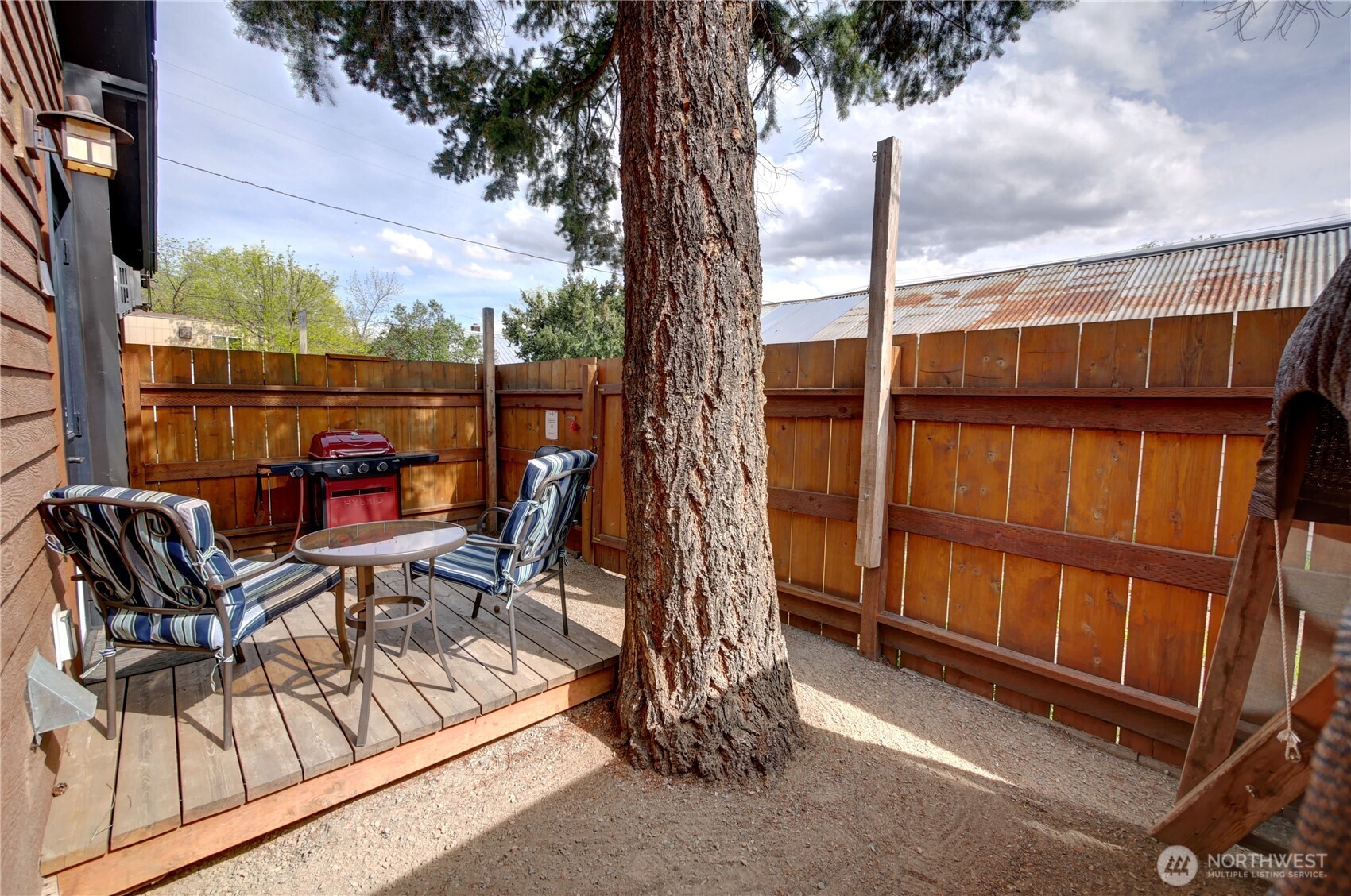 115 Johnson Street 1,2,3 Property Photo 12