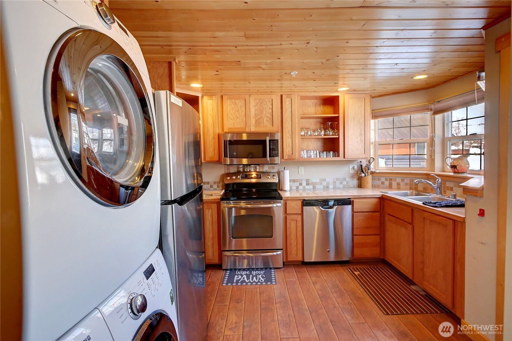 115 Johnson Street 1,2,3 Property Photo 17