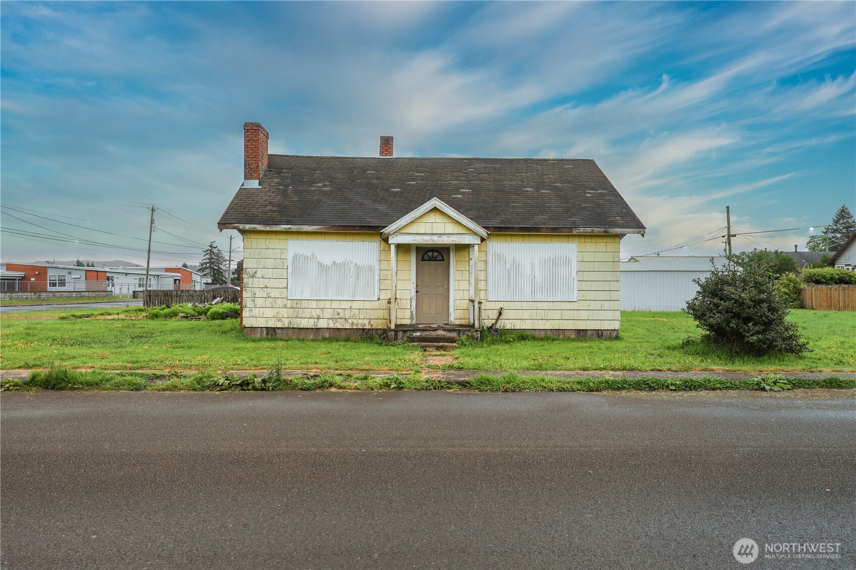 1819 W 2nd Street Property Photo