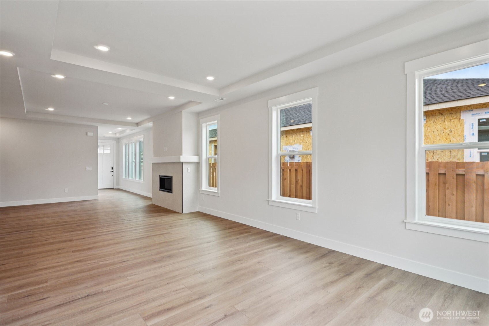527 Thompson Drive Property Photo 10