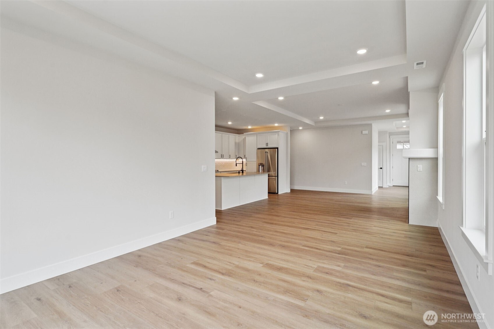 527 Thompson Drive Property Photo 13