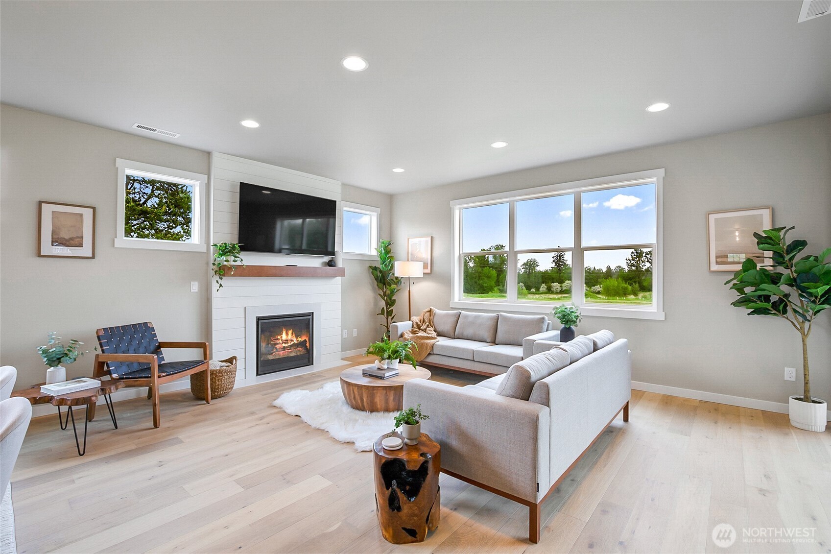 17711 11th Avenue Property Photo 6