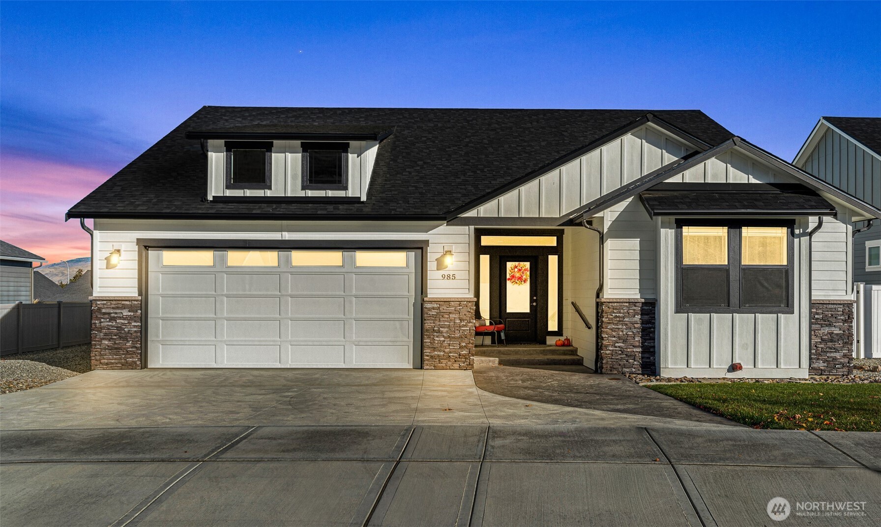 985 Spring Mountain Drive Property Photo 1