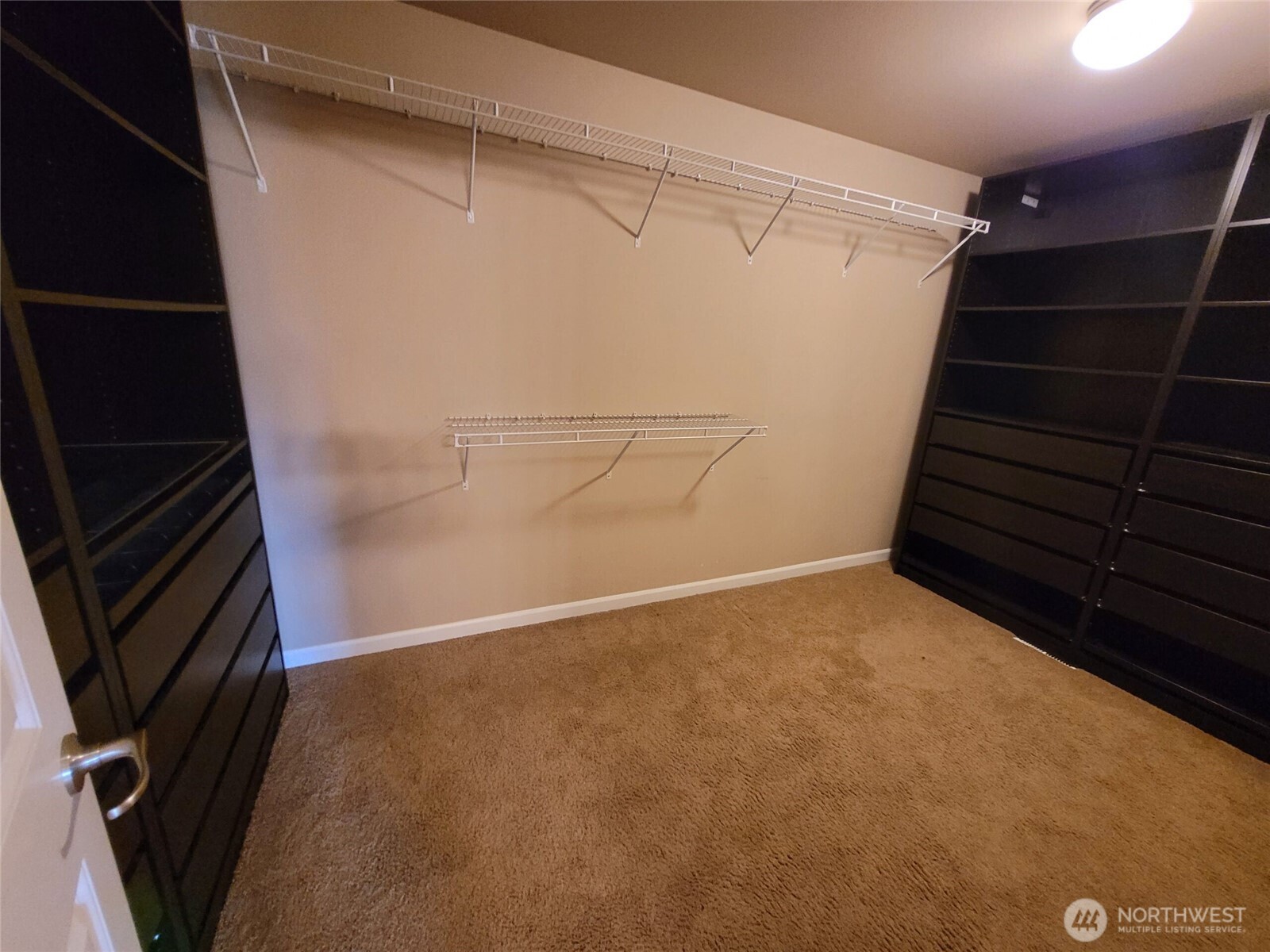 1434 Bedstone Drive Property Photo 10