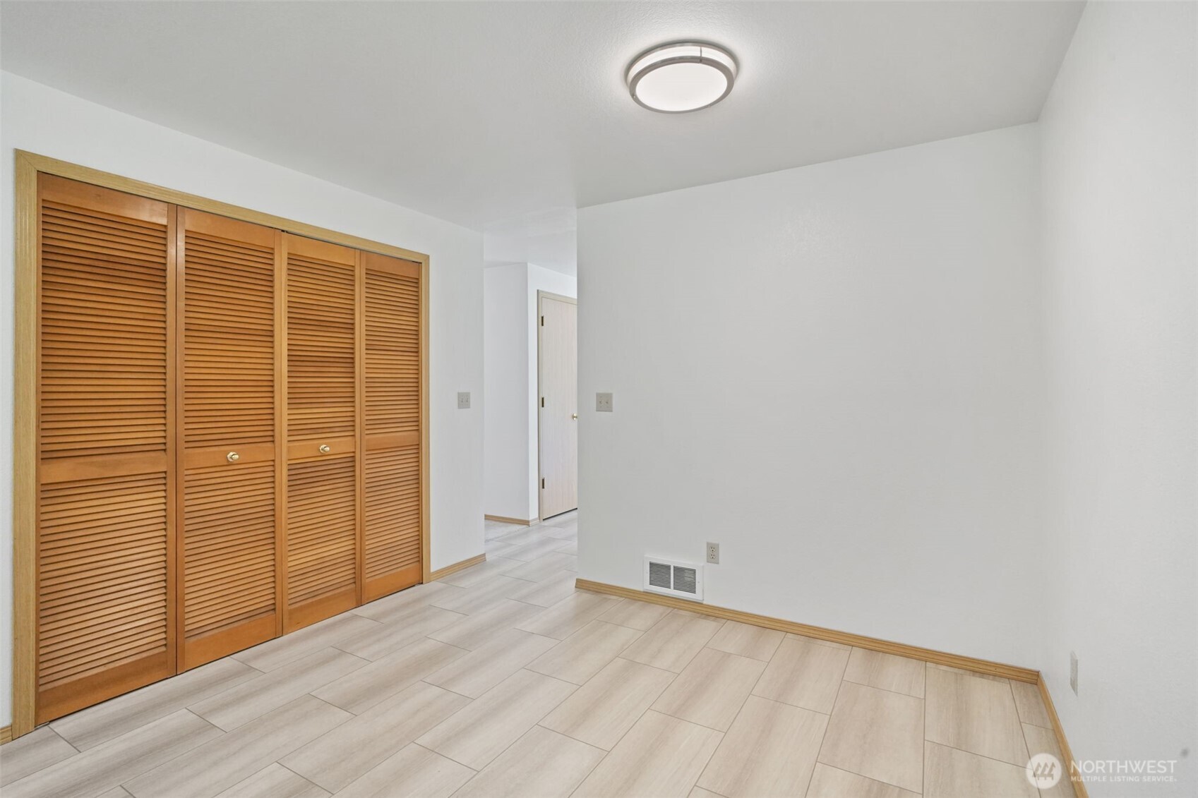 20215 State Route 507 Property Photo 6