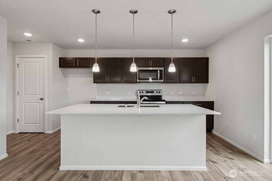 1467 Salzer Creek Drive Property Photo 9