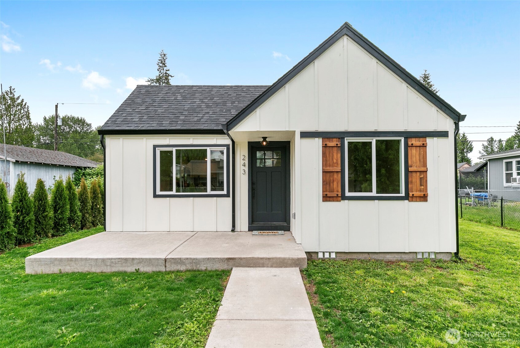 243 Carolina Street Property Photo