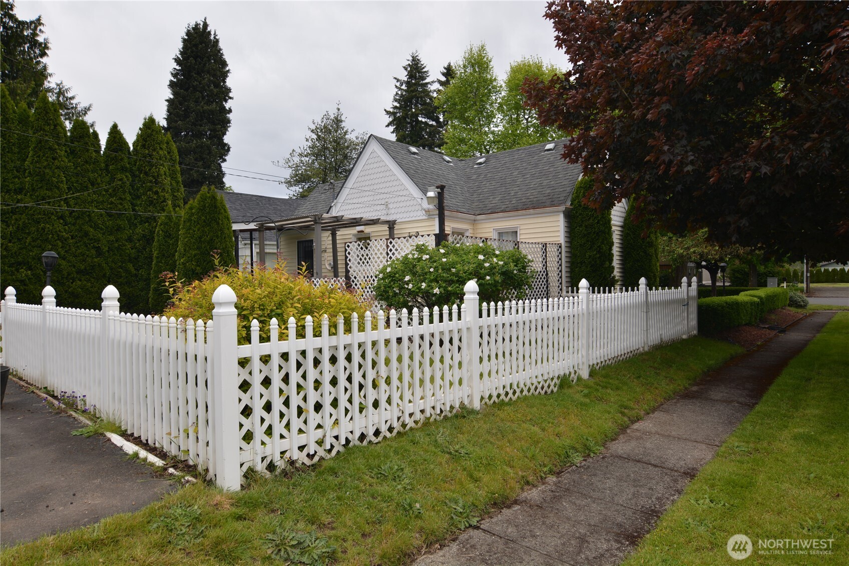 1605 7th Avenue Property Photo 28