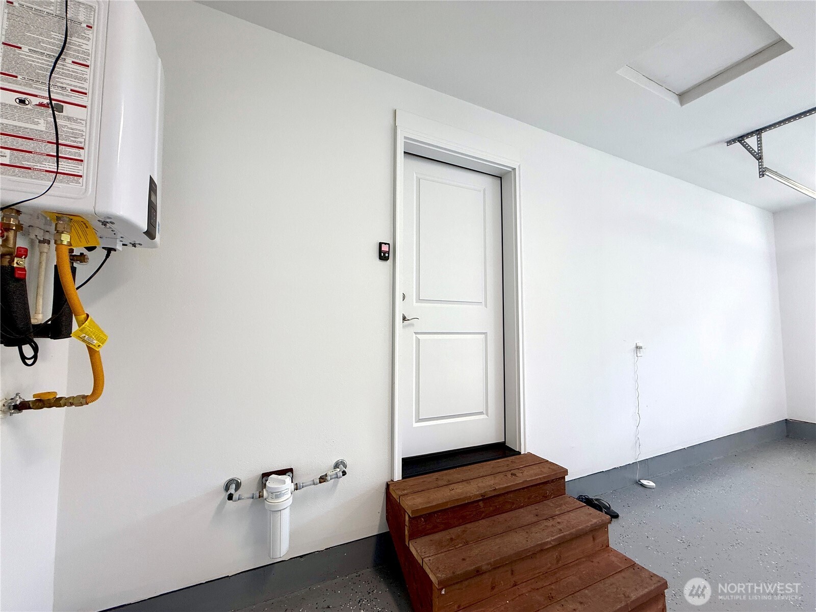 335 N Wynoochee Drive Property Photo 26