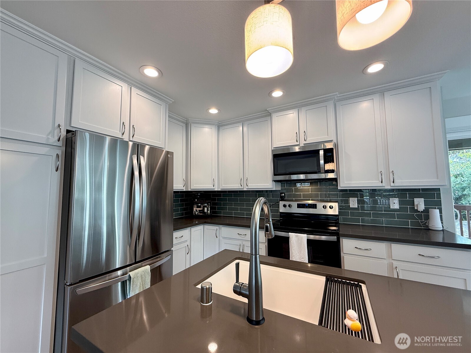 335 N Wynoochee Drive Property Photo 28